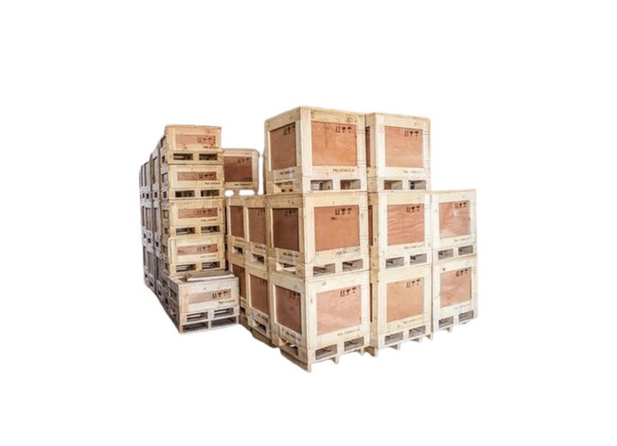 Wooden pallets and boxes